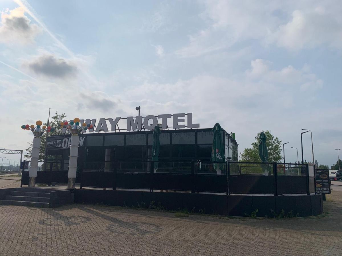 Hiway Motel Siebengewald Exterior photo